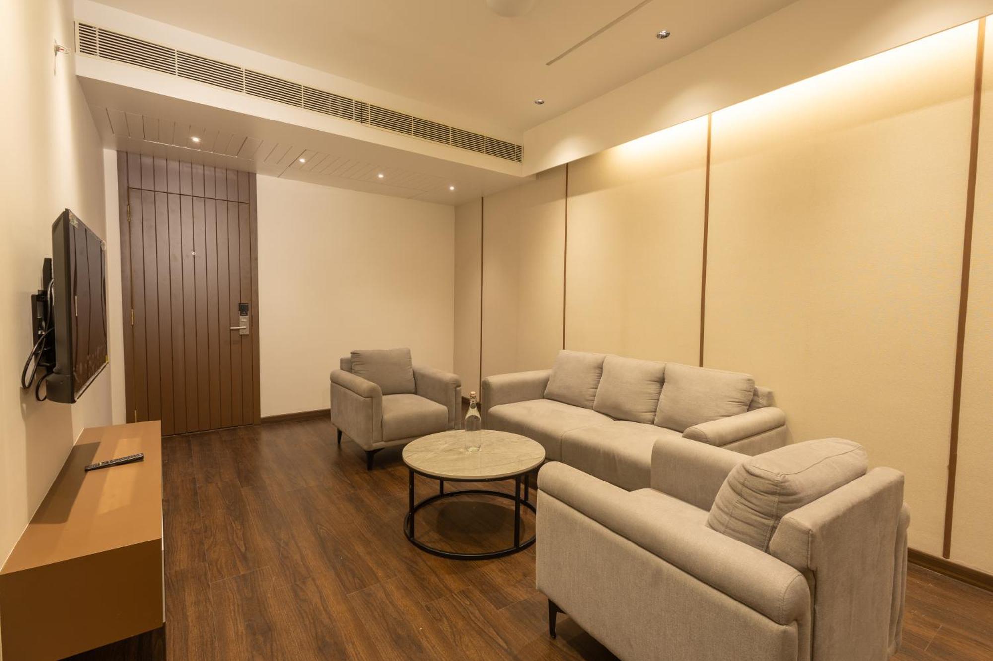 Hotel Parsons Court Диндуккал Экстерьер фото