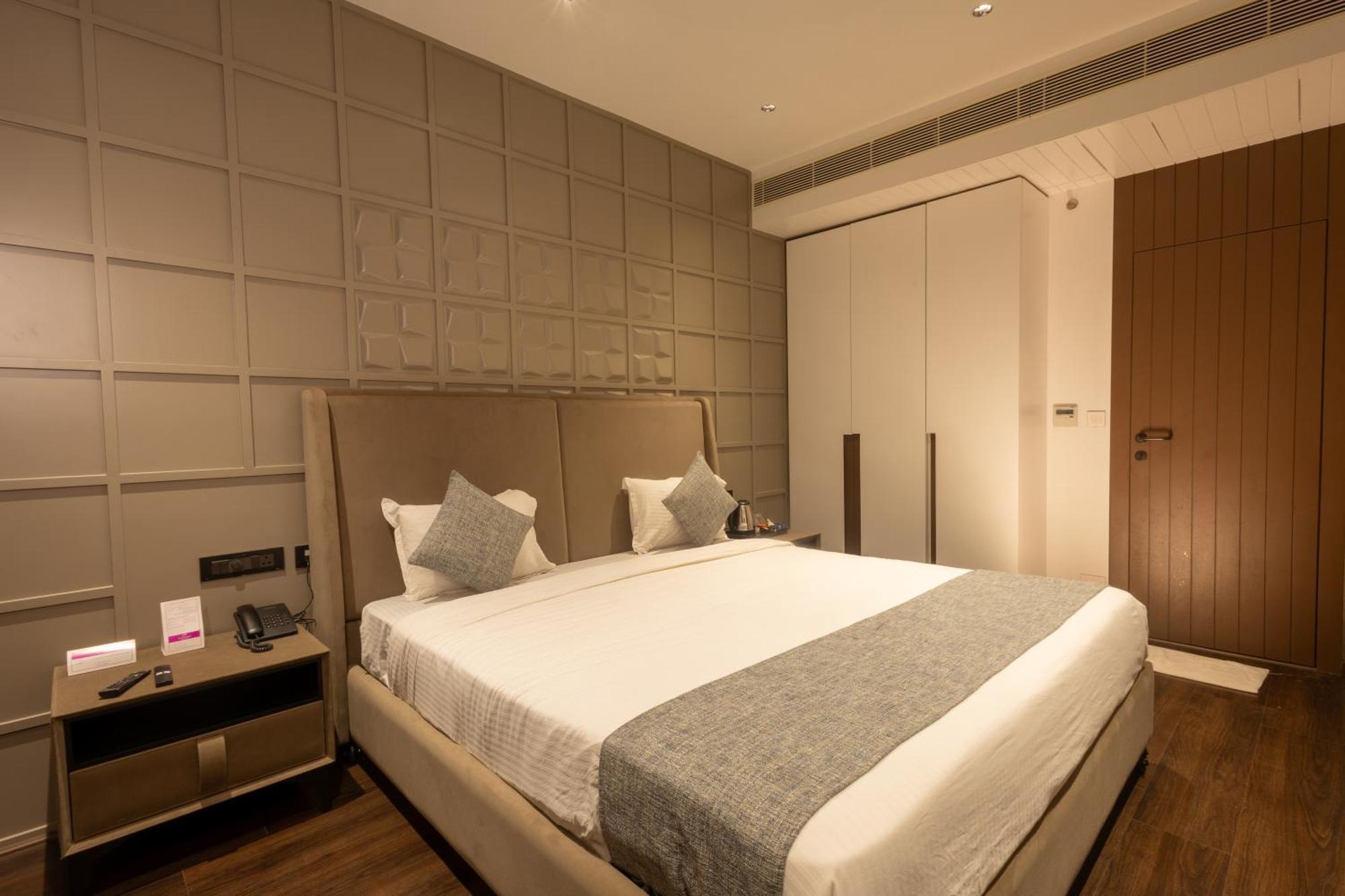 Hotel Parsons Court Диндуккал Экстерьер фото