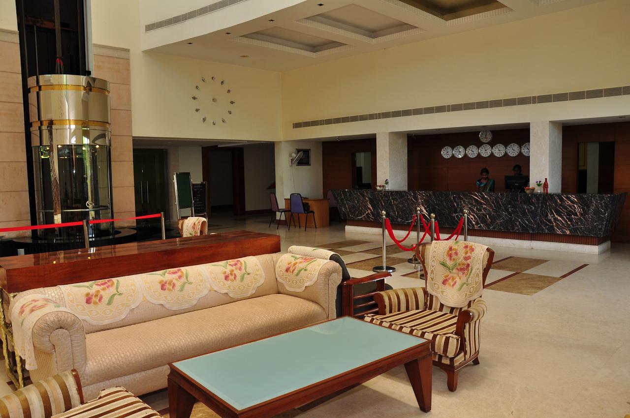 Hotel Parsons Court Диндуккал Экстерьер фото