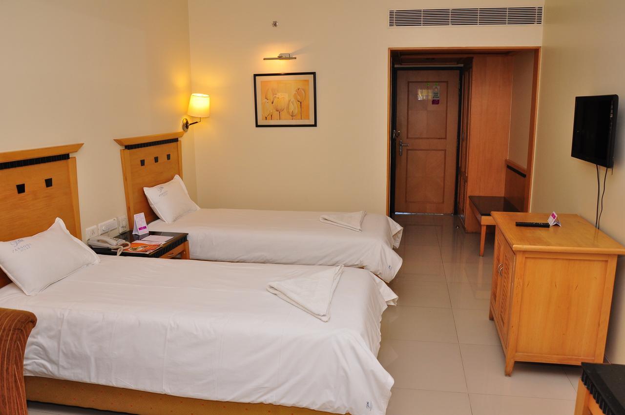 Hotel Parsons Court Диндуккал Экстерьер фото